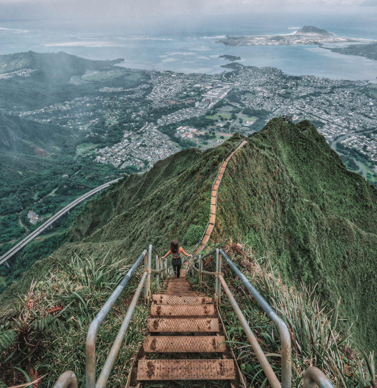 THE 10 MUST-DO HIKES IN OAHU - The Globe Wanderers